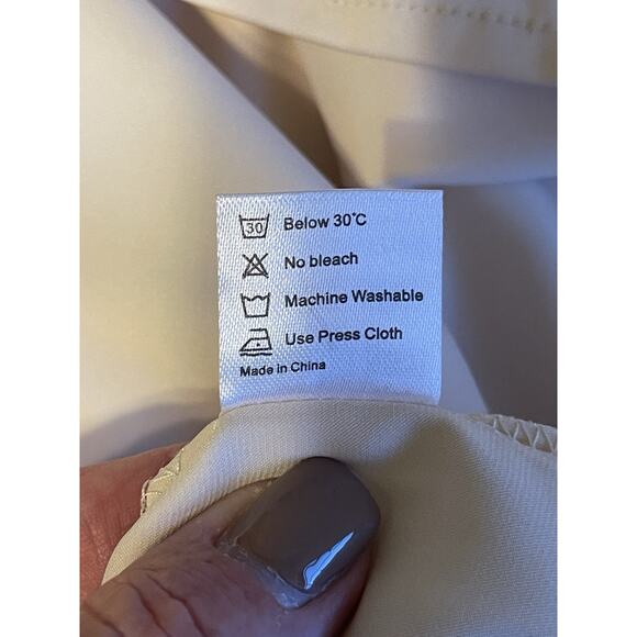 Wantschun Camisole Women's 1X Silky Shining Cream - Picture 9 of 10